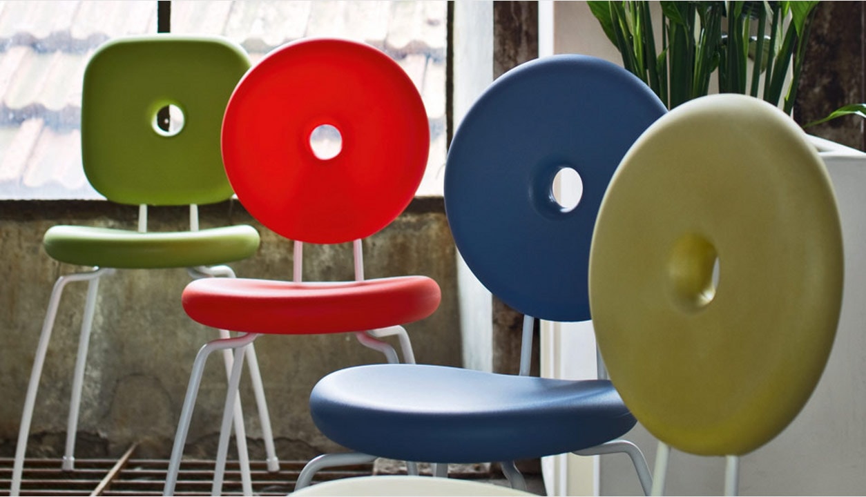 Ping Pong Pang Outdoor Chair by Serralunga Furniture Chairs